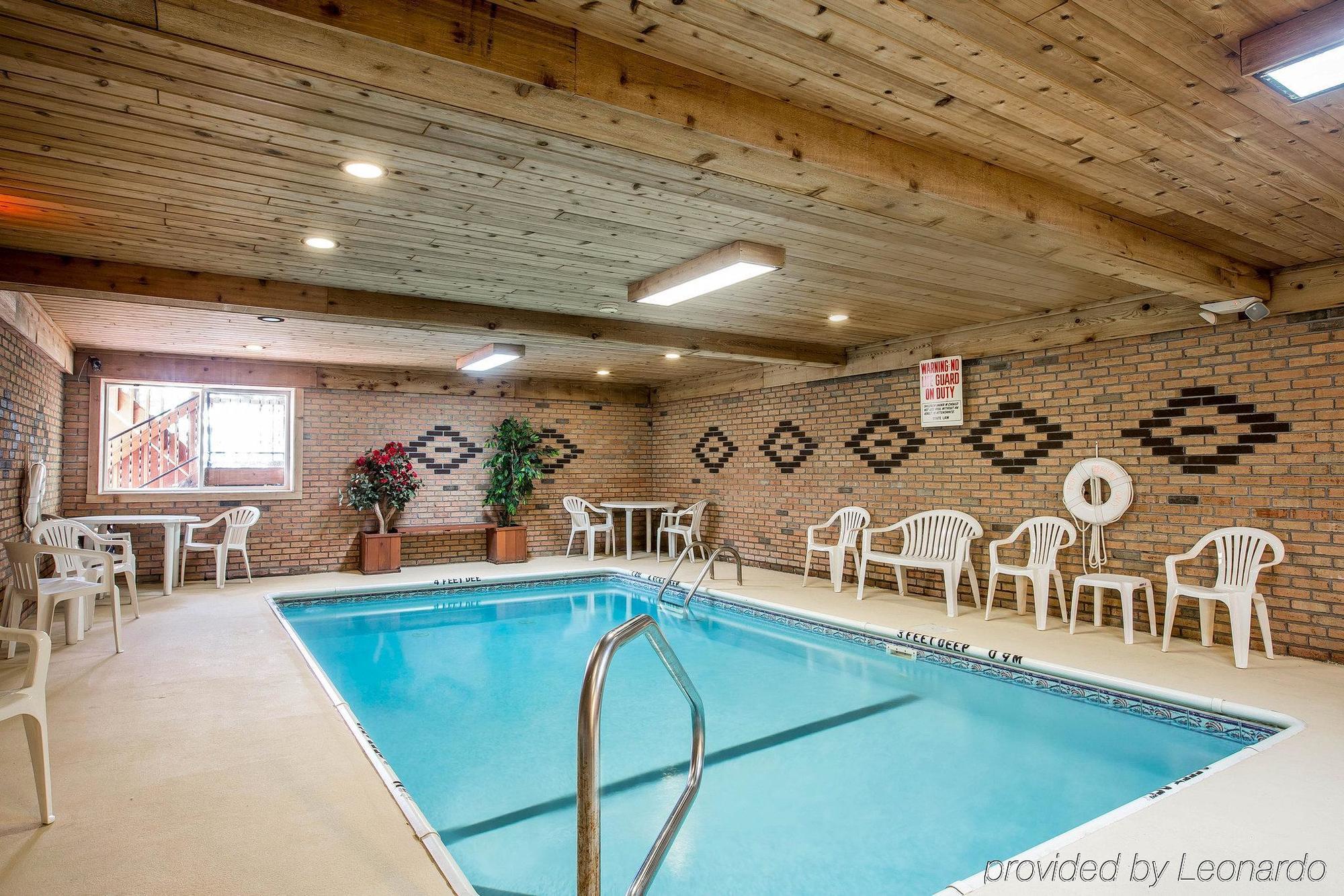 Baymont By Wyndham Lake George Exterior foto